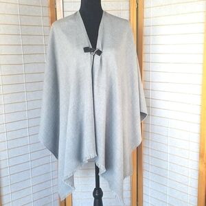 Calvin Klein Gray Flannel Wrap Scarf Poncho Toggle Close One Size Fits All